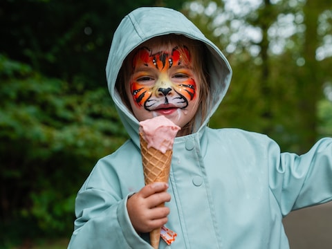 De jongste bezoekers konden zich zaterdagmiddag volop uitleven tijdens de Park Happening in het gemeentepark van Schoten.