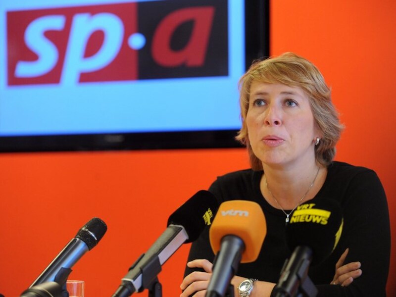 Voorzitster Gennez kreeg gisteren het vertrouwen van haar partijbestuur nadat de affaire rond de e-mail voor heel wat commotie zorgde.
