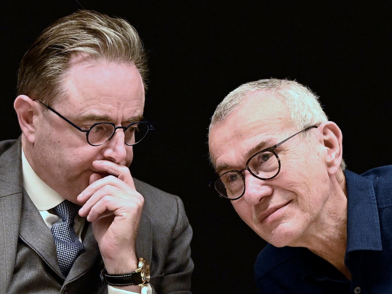 Premier Bart De Wever (N-VA) en vicepremier Frank Vandenbroucke (Vooruit).
