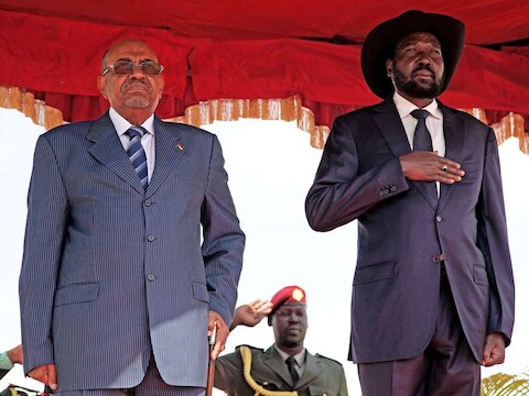 De presidenten Omar al-Bashir (links) en Salva Kiir.