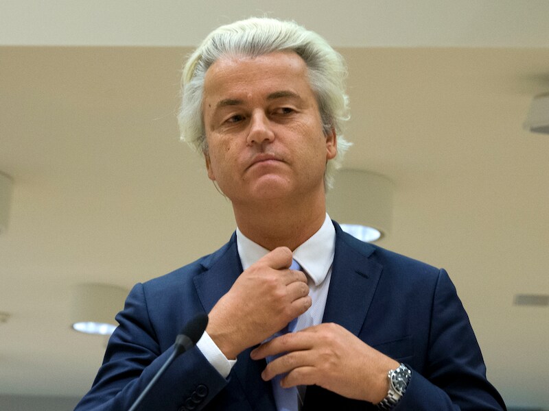 Geert Wilders gaat aangifte doen tegen de Nederlandse activiste Anne Fleur Dekker, nadat hem een tweet onder ogen kwam waarin ze sarcastisch reageerde op een haatzaaiende tweet van een Belgische vrouw.