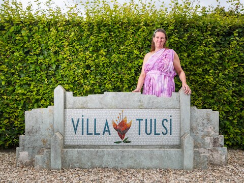 Wendy Van Looy viert het 10-jarig bestaan van Villa Tulsi