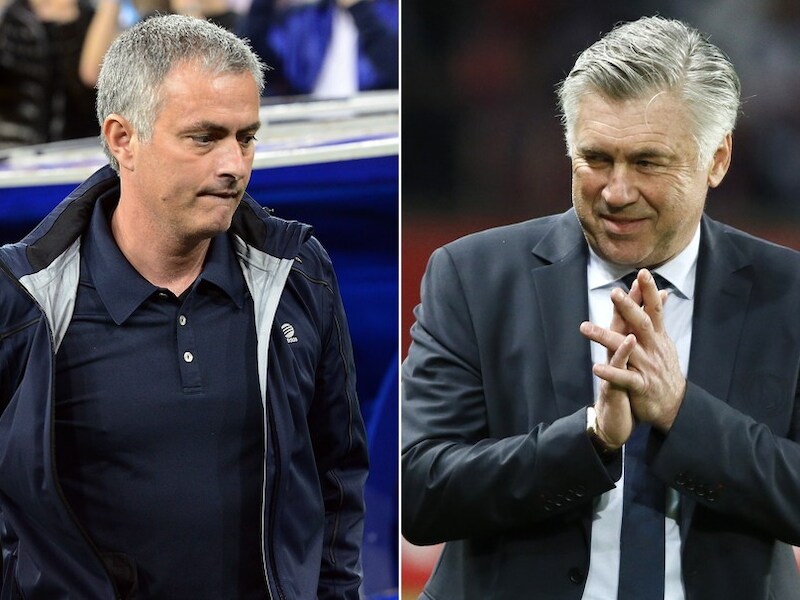 Ancelotti (rechts) wil maar wat graag de taken van Jose Mourinho overnemen.