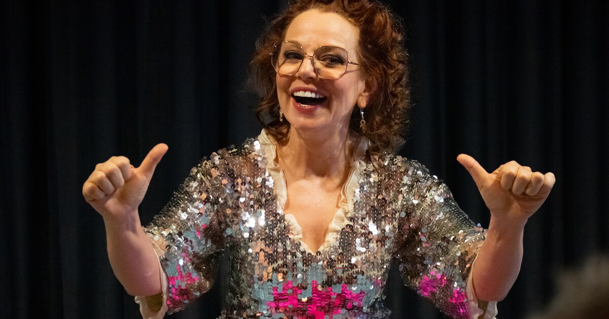 Els De Schepper on tour met ‘WAT DOE IK HIER?’: talkshow vol humor ...