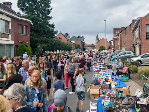 Tijdens de rommelmarkt is het over de koppen lopen in de Boortmeerbeekse straten.