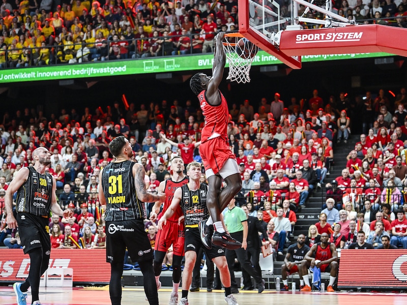 Een match tussen de Antwerp Giants en BC Oostende.
