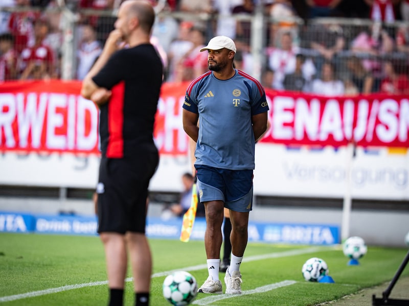 Sterspelers genieten nog van welverdiende vakantie: Vincent Kompany en Bayern München verliezen eerste oefenmatch
