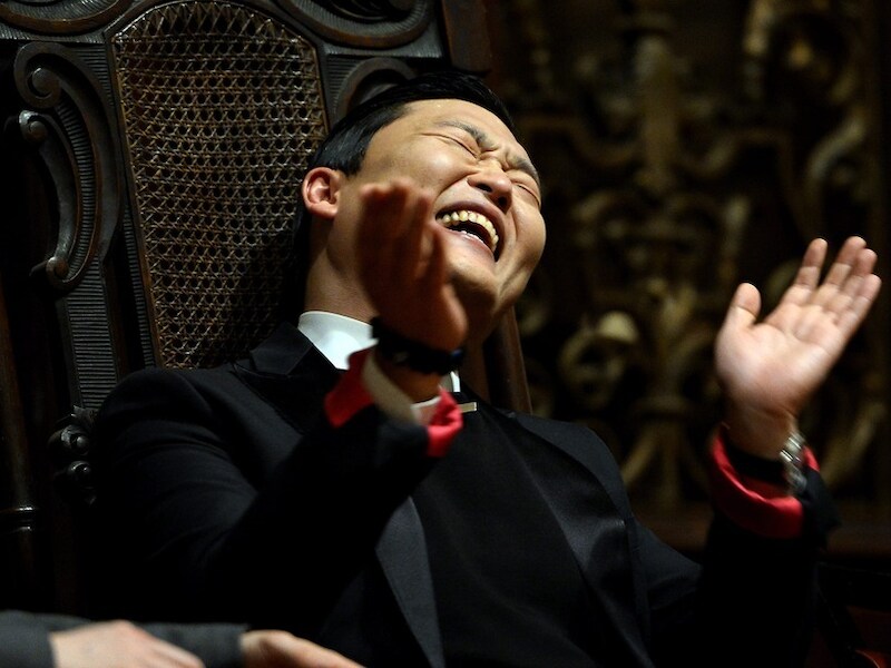 PSY donderdagavond op de Harvard-universiteit.