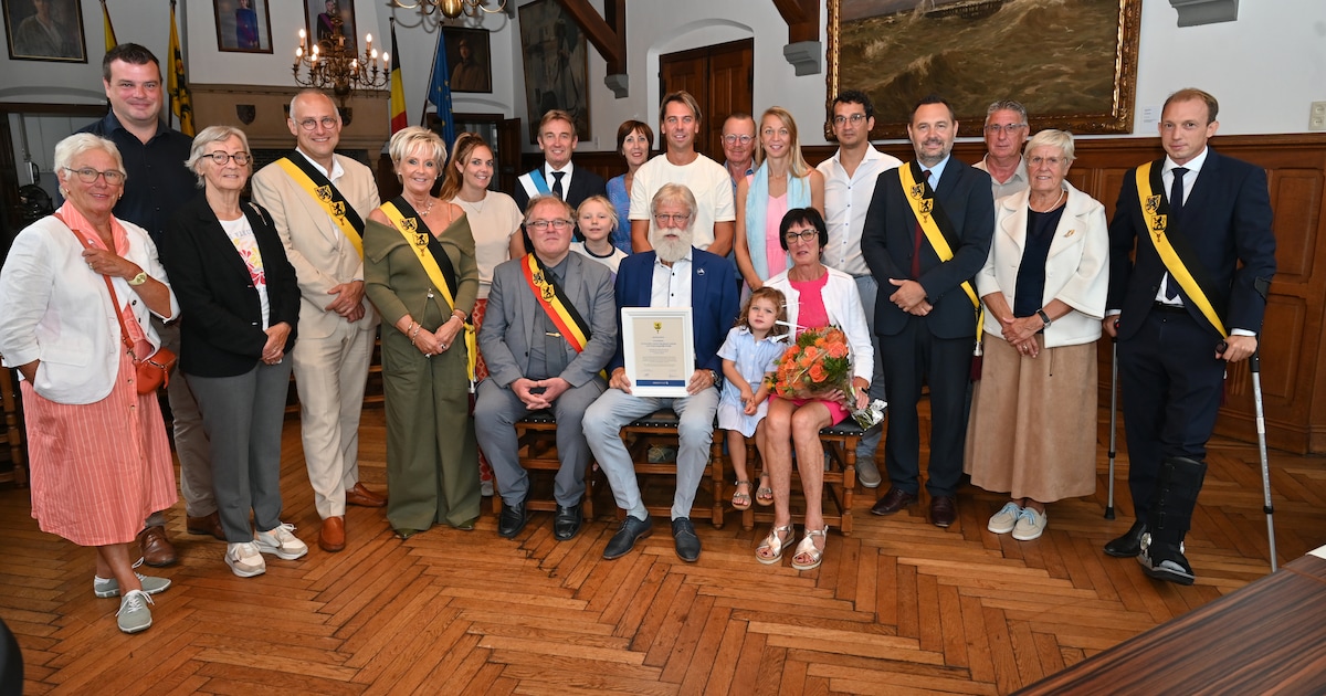 Frans Lefevre gehuldigd als erevoorzitter van het OCMW en ereschepen van Nieuwpoort