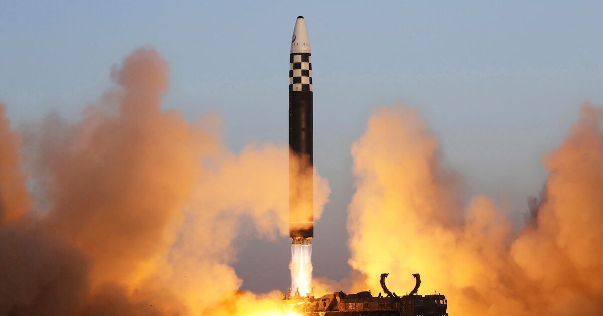 Noord-Korea vuurt tweede ballistische raket af richting Japanse Zee ...