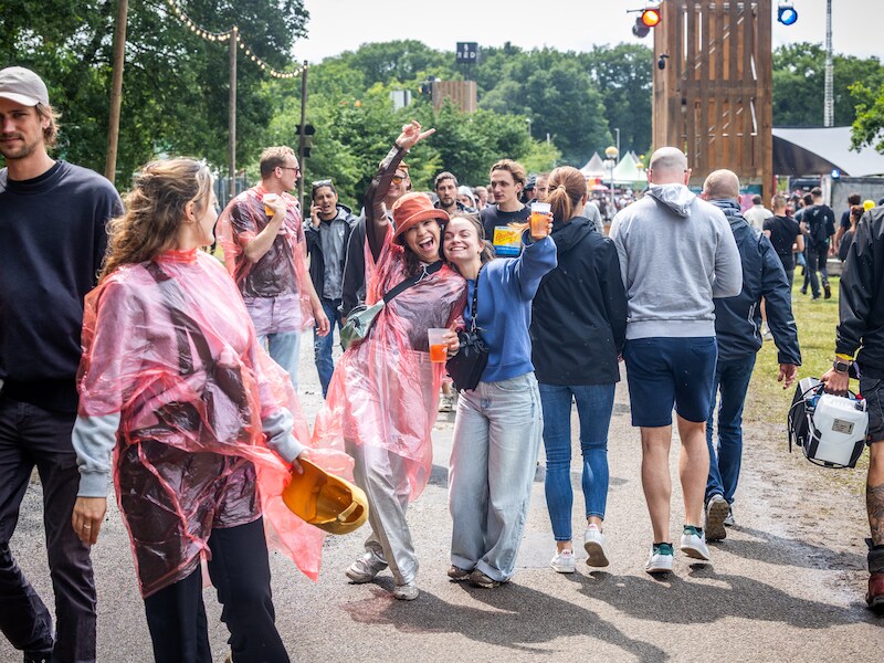 I Hate Models, afterparty’s tot 4 uur ’s nachts en duizenden ravers aan De Plas: alles wat je moet weten over Extrema Outdoor 2026