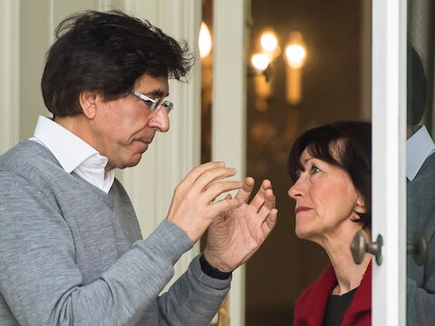Elio Di Rupo overlegt met Laurette Onkelinx.