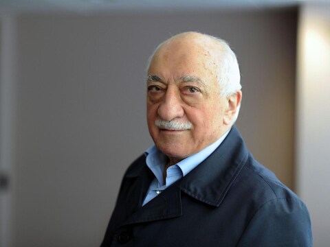 Geestelijk leider Fethullah Gülen heeft wereldwijd miljoenen volgelingen. In Nederland is Rotterdam het epicentrum van zijn beweging.