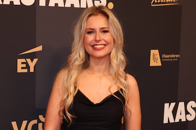 Jade Mintjens debuteert als host en maakt opvolger van ‘Geubels & de Belgen’