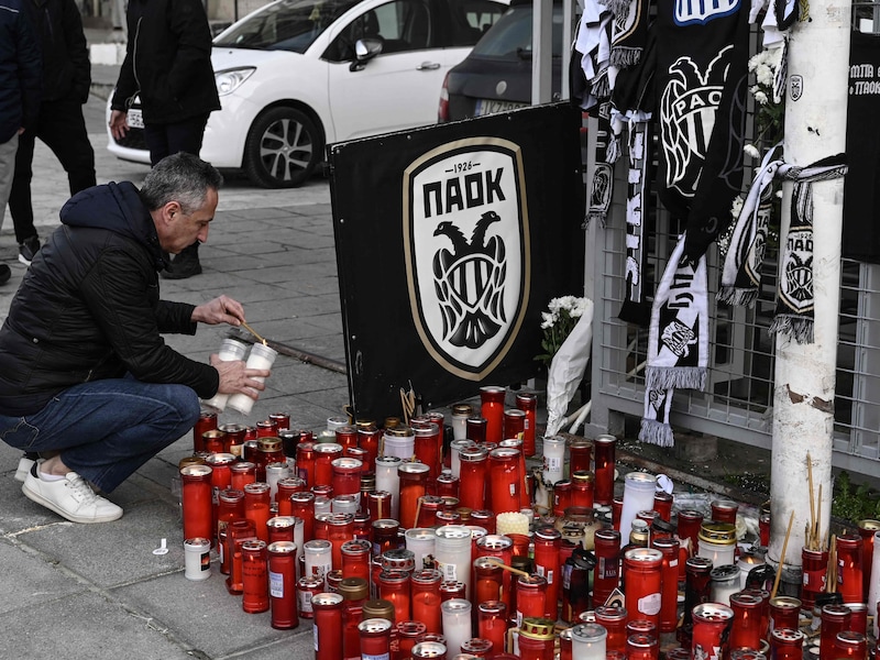 Verslagenheid enorm bij Griekse topclub PAOK na dodelijk ongeluk met zeven fans, speciale actie opgezet