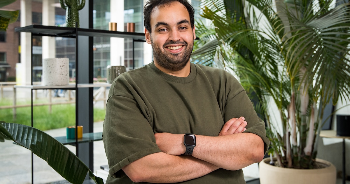 Kamal Kharmach wordt voor een tweede keer papa | Showbizz | HLN.be