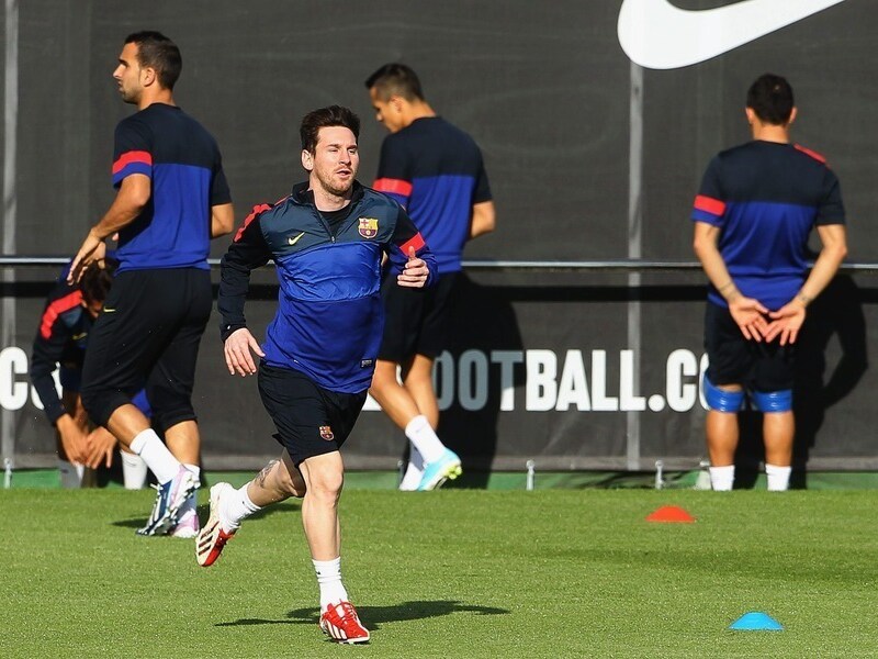 Lionel Messi dinsdag tijdens de training in Barcelona. Speelt hij wel of speelt hij niet, woensdagavond tegen Paris Saint-Germain?