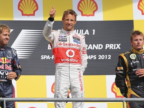 Jenson Button wint de GP van België voor Sebastian Vettel en Kimi Raikkonen.