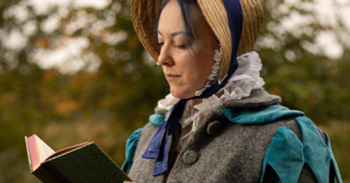 Studio Belle-Époque en boekhandels vieren Jane Austen met literaire wandeling: “Kom in regency kledi