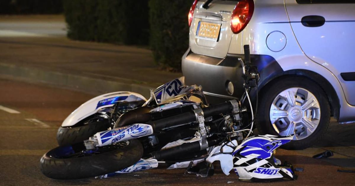 Motorrijder zwaargewond na botsing met auto in Terneuzen