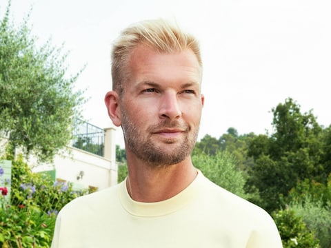 Ruben Van Gucht in zijn vakantiehuis van ‘Congé Payé’. 