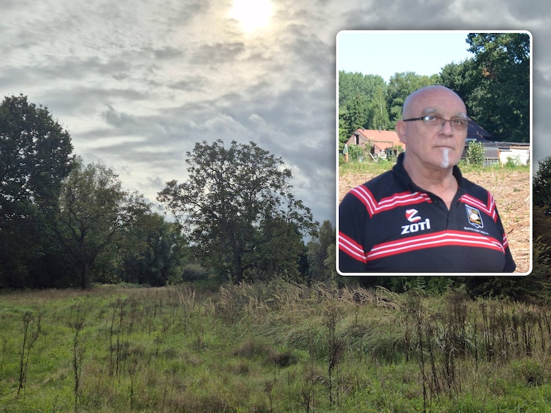 De nieuwe woningen zouden onder meer op deze plek verrijzen aan de Daknamse Bossen. Inzet: buurtbewoner Dirk Van de Voorde, die namens de buurtbewoners het protest coördineert.