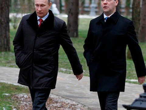 Vladimir Poetin en Dmitri Medvedev.