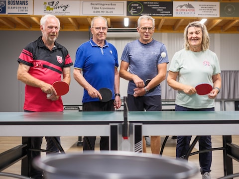 HALLAAR Tafeltennisclub KTTC Hallaar is gestart met Parkipong, tafeltennis specifiek voor mensen met Parkinson