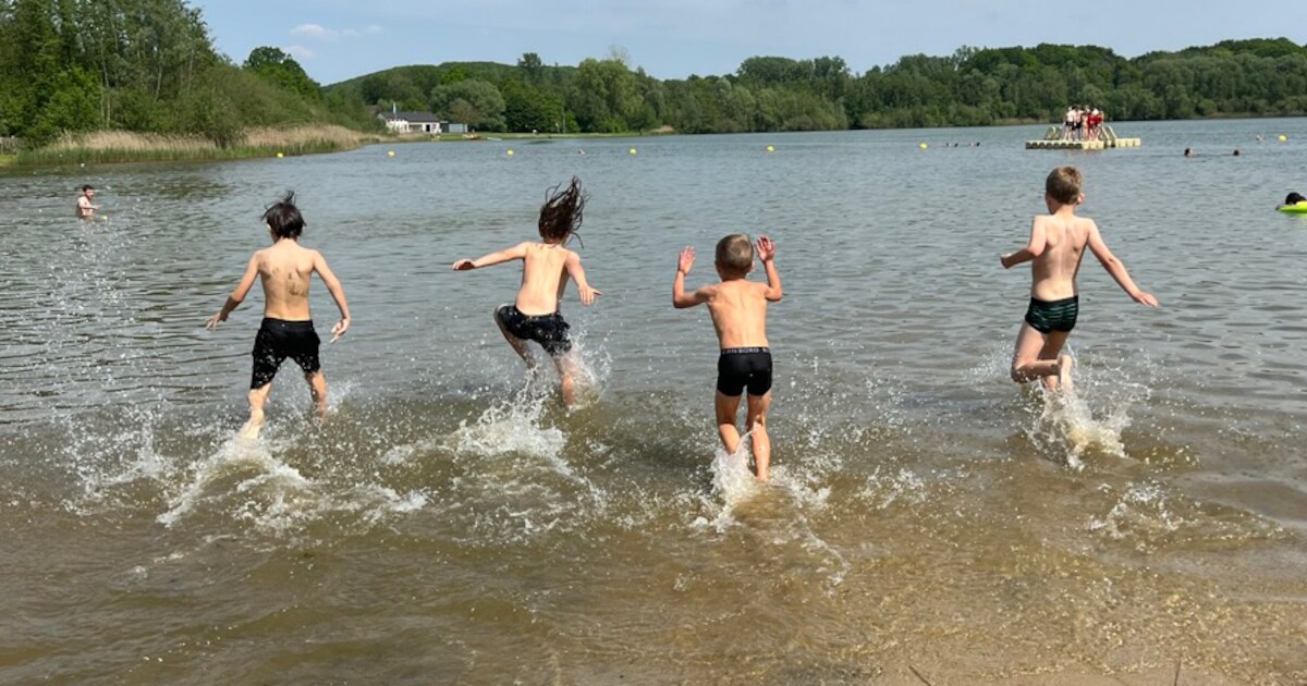 De Plas in Rotselaar uur langer open door extreme warmte | Rotselaar ...