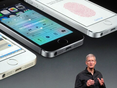 Apple-CEO Tim Cook bij de voorstelling van de iPhone 5s in september dit jaar.