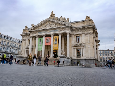 De Beurs in Brussel waar de man de step stal in een frituur