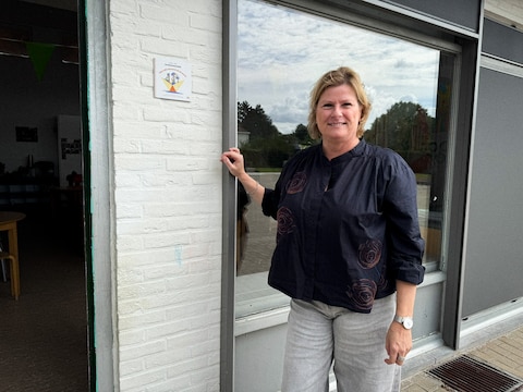 Schepen van Kinderopvang Anja Verbeek bij een van de eerste organisaties die een BOA-erkenning kregen van Stad Diest.