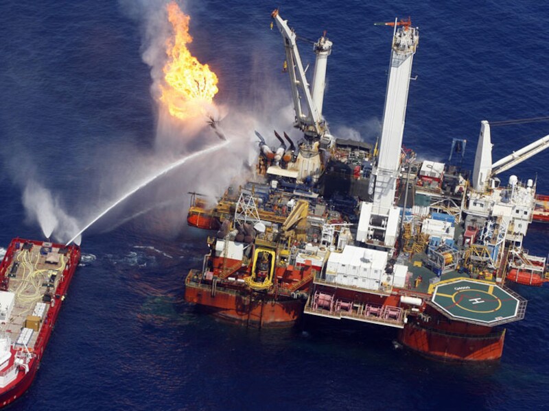 De brand op de Deepwater Horizon veroorzaakte een milieuramp.