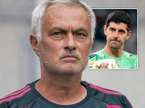 Real Madrid-trainer José Mourinho beschouwt Thibaut Courtois (inzetje) als een van zijn belangrijkste spelers, naast Valverde, Mbappé, en Bellingham.