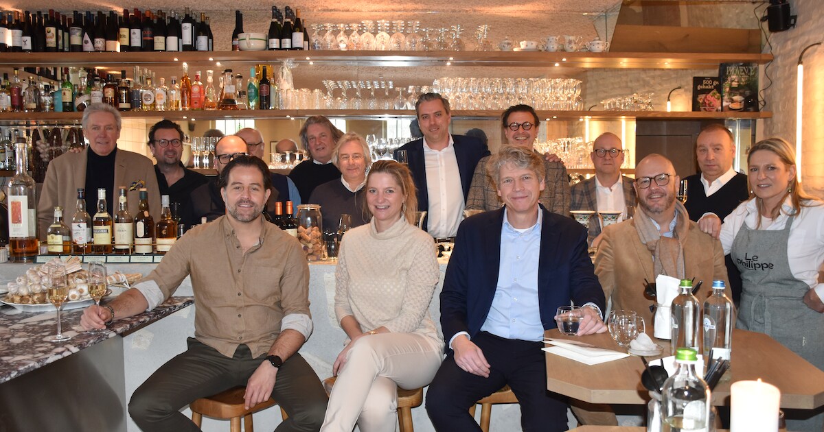 Vrienden ‘Le Philippe’ vinden elkaar aan de ‘Table des Amis’ | Lanaken ...