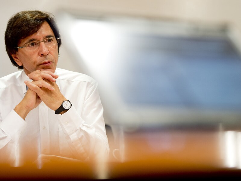 Premier Elio Di Rupo (PS).