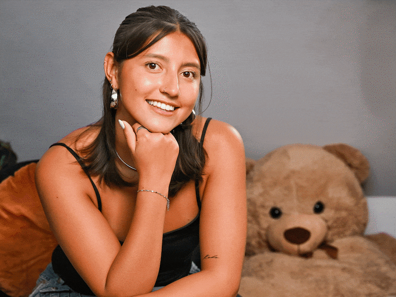 Britt Vandermaelen (18) uit Hoegaarden blijft positief ondanks haar diagnose.