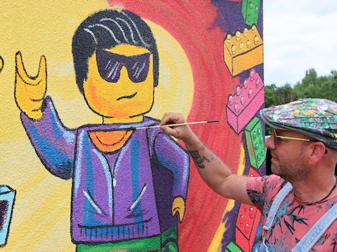 HechtArt werd voor de derde keer georganiseerd en leverde 16 nieuwe kunstwerken langs de baan op.