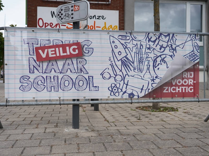 Wervik maakt schoolomgevingen klaar voor dinsdag: alle markeringen rond scholen vernieuwd