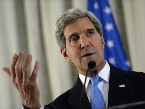 Buitenlandminister John Kerry verklaarde vandaag in Parijs dat president Obama nog geen beslissing heeft genomen.