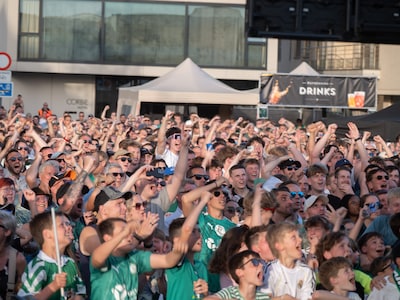 Supporters gaan uit de bol: Lommel SK promoveert na 23 jaar opnieuw naar de Jupiler Pro League