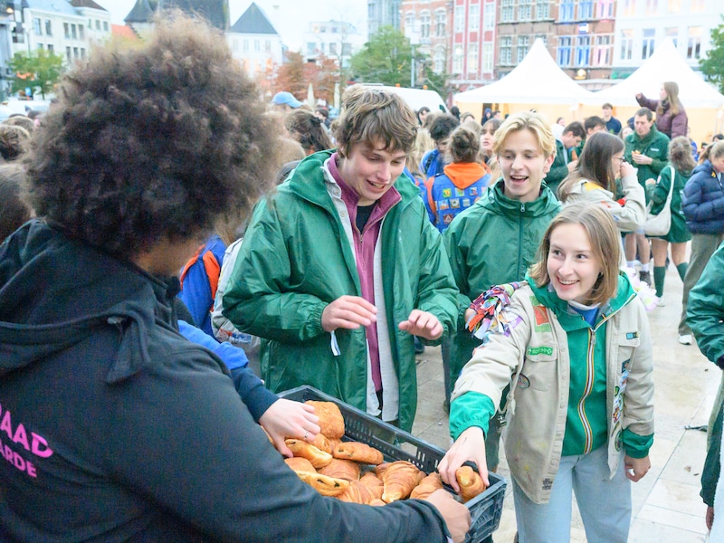 De organisatie trakteerde op ontbijtkoeken...