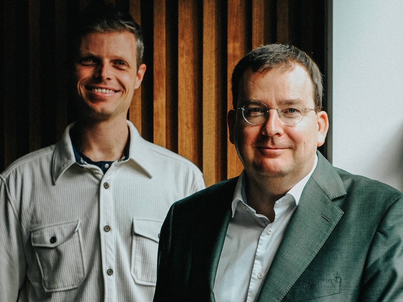 Hangmatbeleggers Yoran Brondsema (links) en Tim Nijsmans (rechts) hebben een vervolg gemaakt op ‘Hangmatbelegger’.