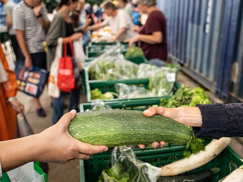 Illustratiebeeld - Het OCMW van Wommelgem zoekt extra vrijwilligers om de maandelijkse voedselbedeling mee in goede banen te leiden.