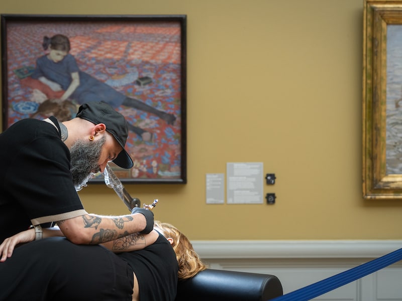 Een archiefbeeld van de Flash Tattoo Night 2025.