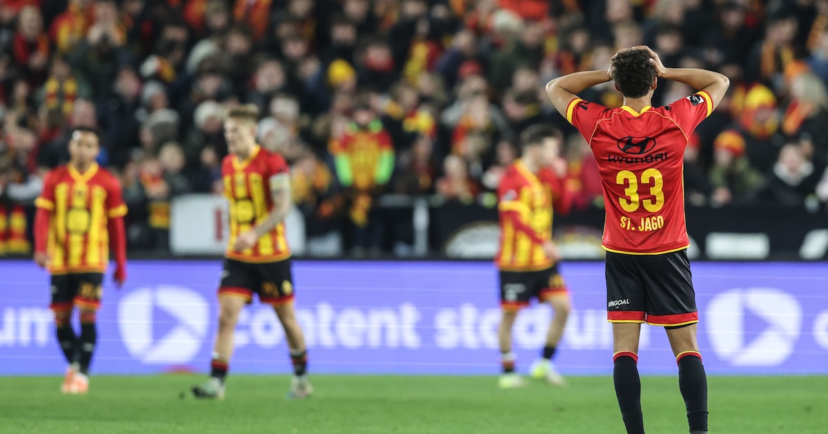 Tommy St. Jago zag hoe KV Mechelen 2025 niet goed afsloot tegen Dender: “Zuur, want dit soort matche