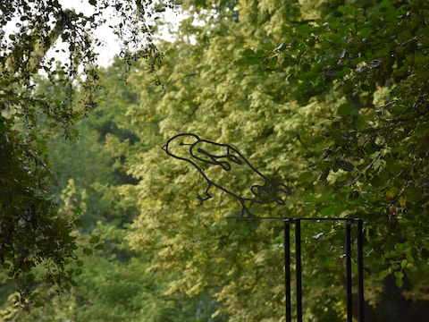 Kunstwerk ‘Via’ van Marjolein Cannoodt in het Rivierenhof.