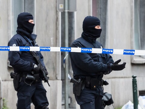 Politie vandaag tijdens een grootschalige actie in Molenbeek.