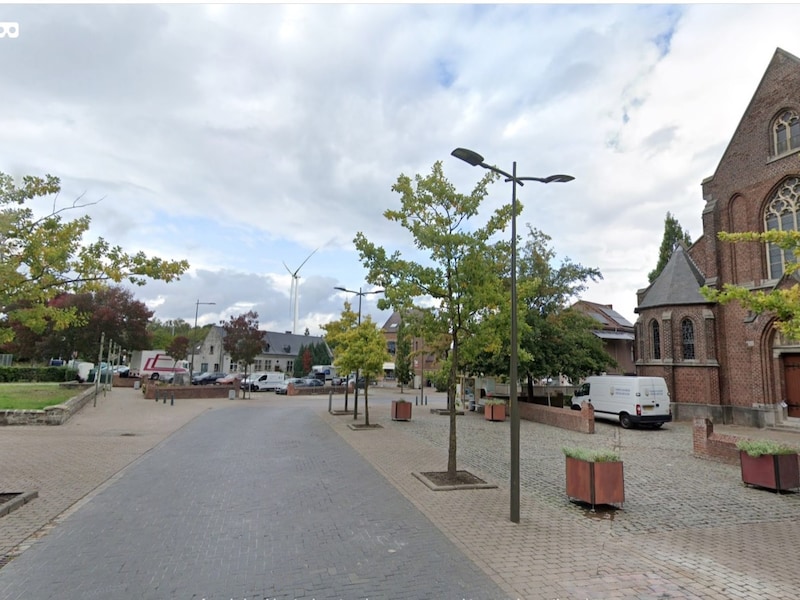 Het Gemeenteplein in Buizingen waar hij gearresteerd werd