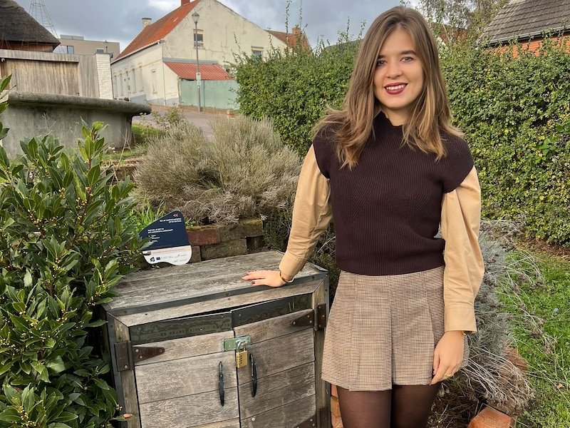N-VA-raadslid Laura Vandamma wil picknickkasten in het straatbeeld.